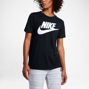 Crew neck Nike workout T shirt